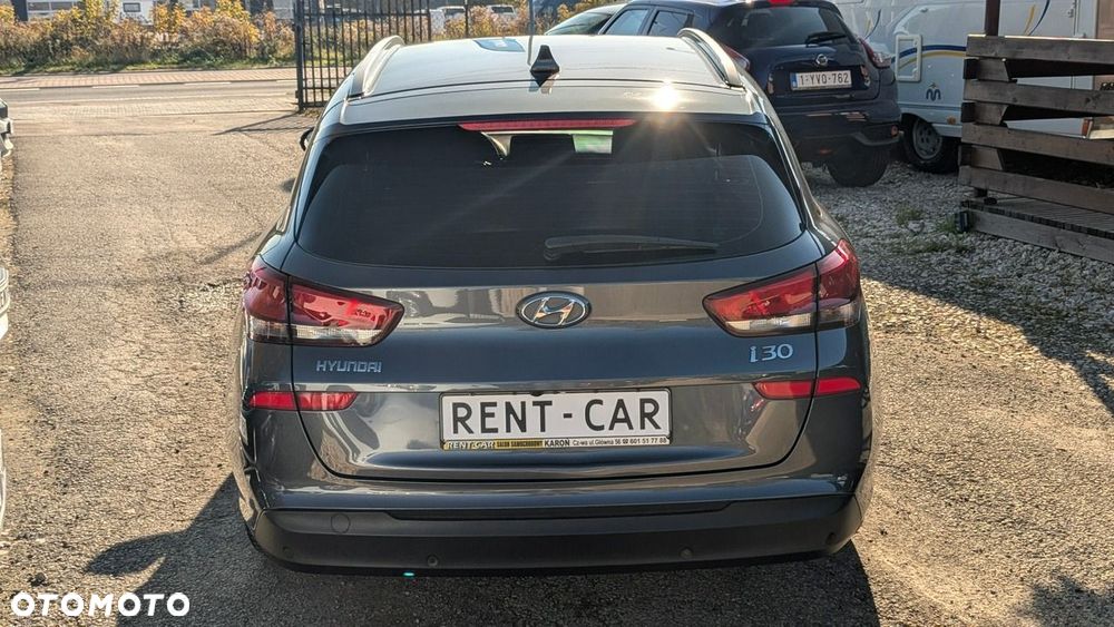 Hyundai i30 1.4 T-GDI Family+ - 30