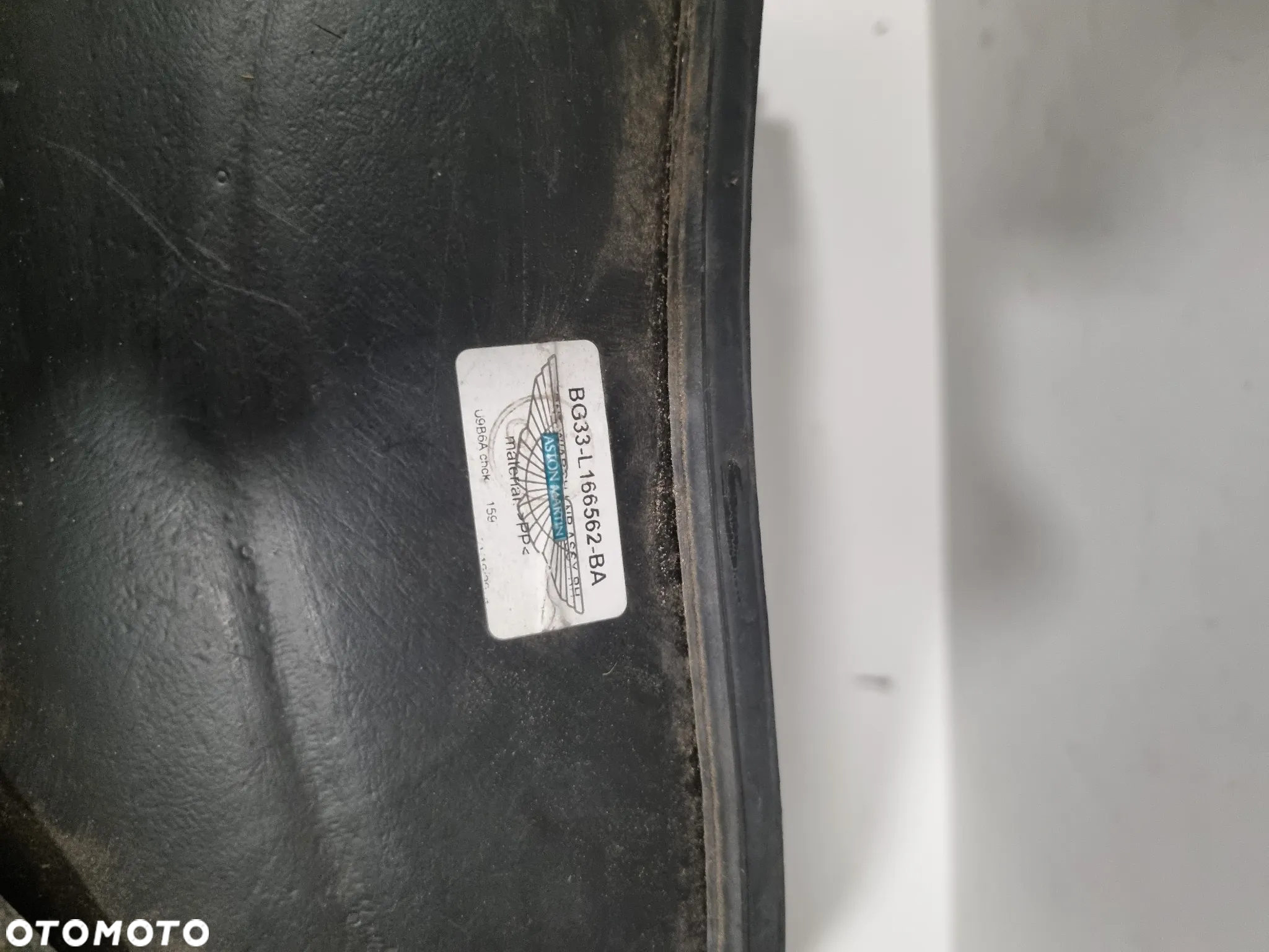 Nadkole przednie prawe Aston Martin V8 Vantage bg33-l166562-ba - 2