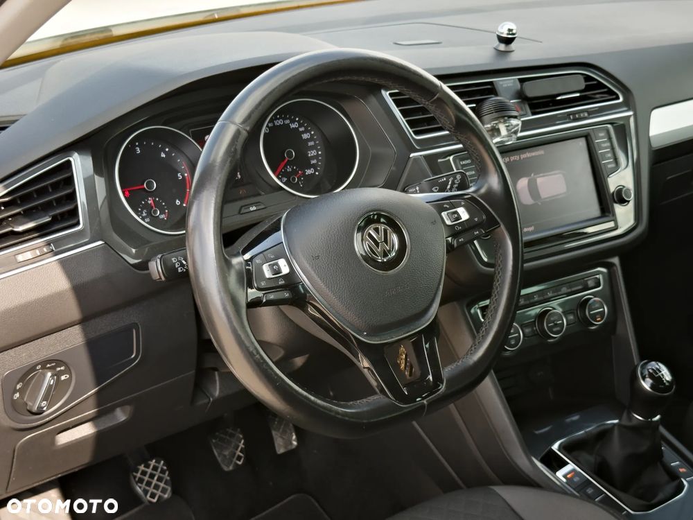 Volkswagen Tiguan 2.0 TDI SCR Comfortline - 22