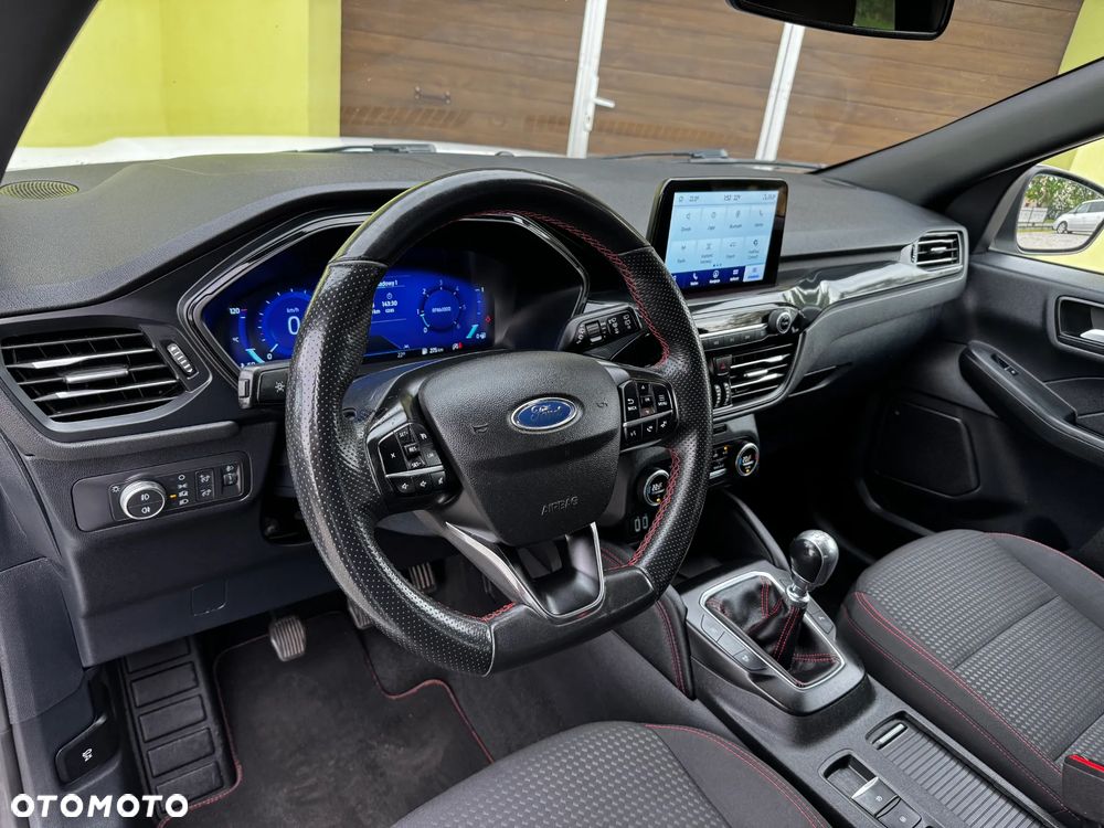 Ford Kuga 1.5 EcoBlue ST-LINE - 28