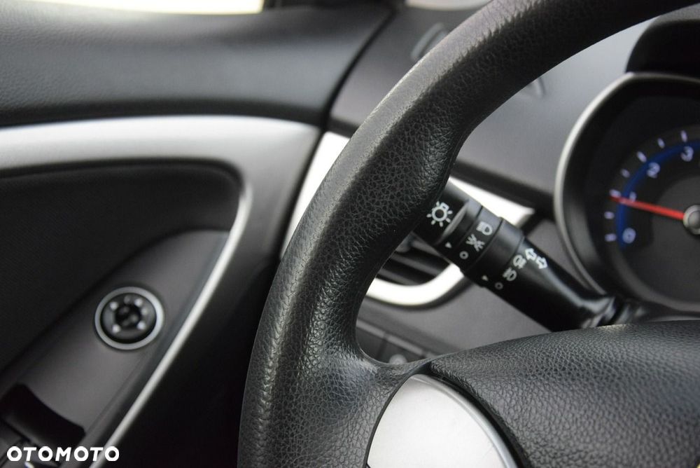 Hyundai i30 1.4 Classic + - 29