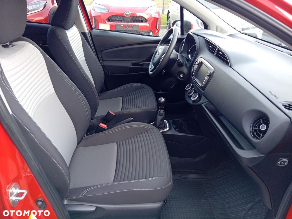 Toyota Yaris - 11