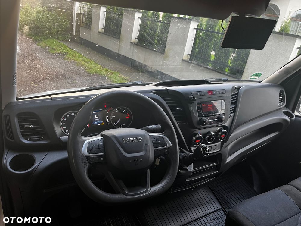 Iveco DAILY - 7