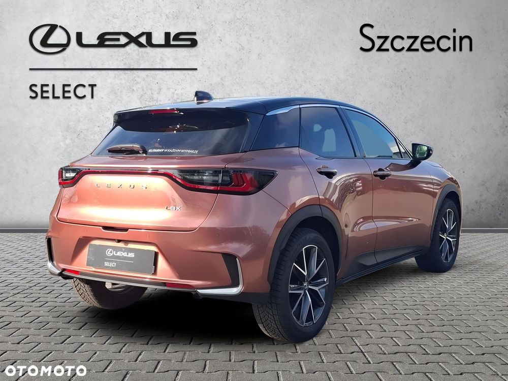 Lexus LBX 1.5 Hybrid Emotion - 5
