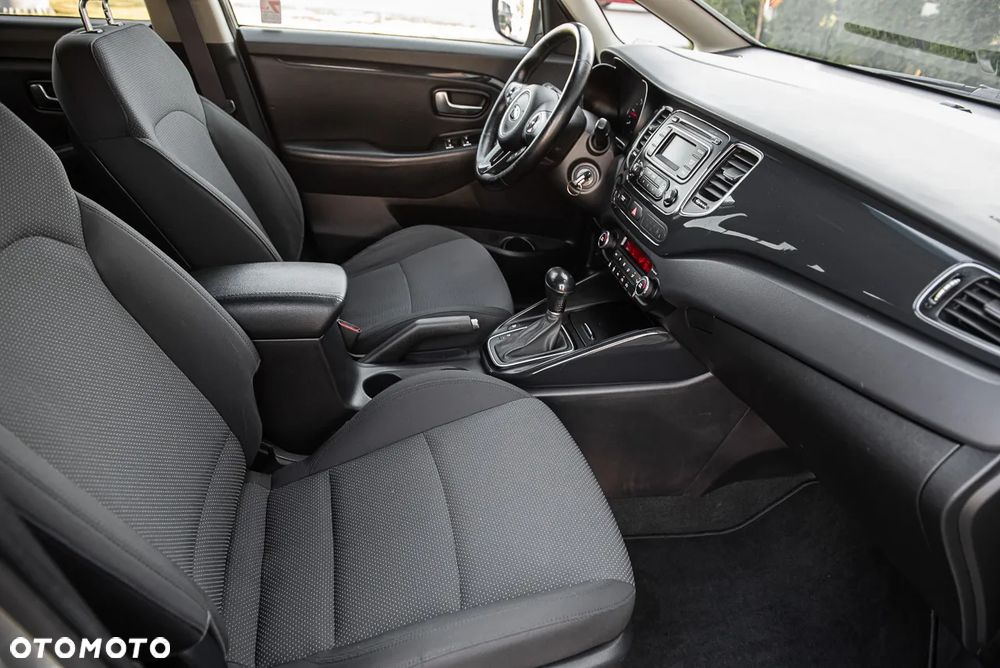Kia Carens 1.7 CRDi M 7os - 29