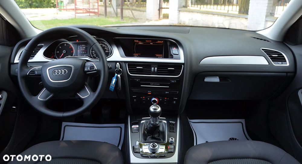 Audi A4 Avant 2.0 TDI e DPF Ambiente - 23
