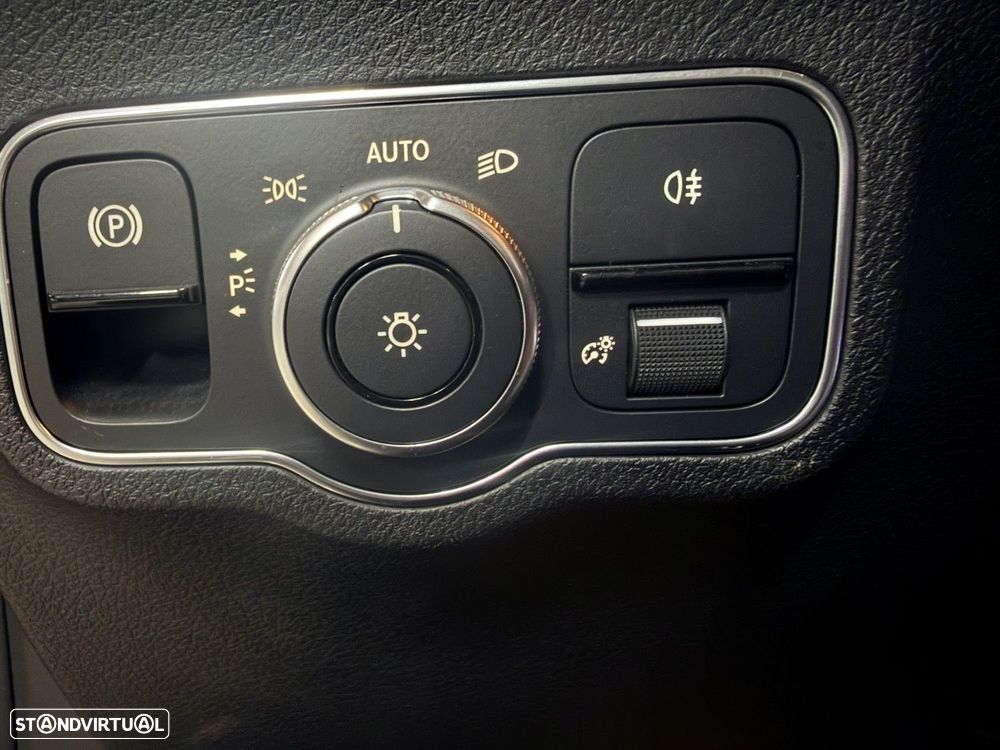 Mercedes-Benz EQB 250 Progressive - 20