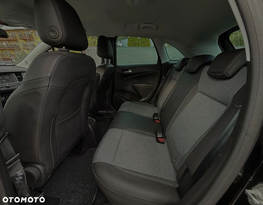 Opel Crossland - 32