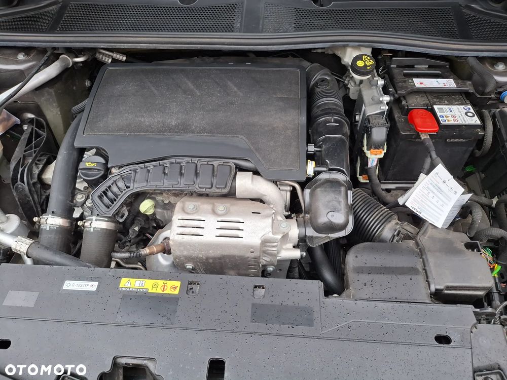 Opel Astra 1.2 T Business Edition S&S - 18