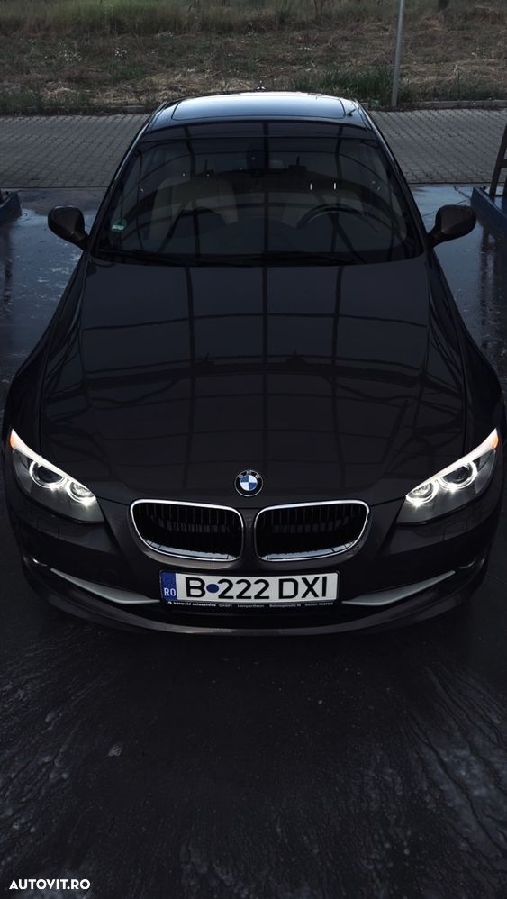 BMW Seria 3 320i - 8