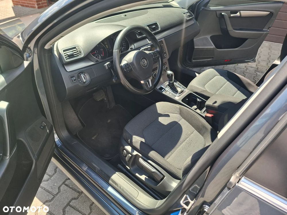 Volkswagen Passat 2.0 TDI Comfortline DSG - 7