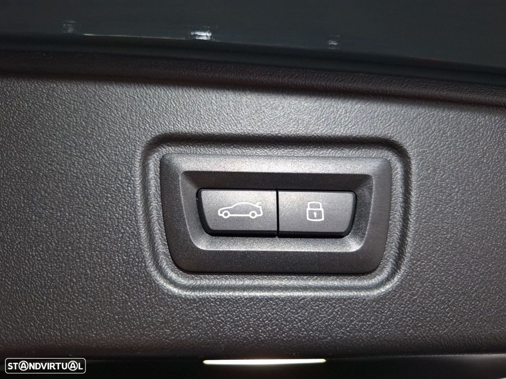 BMW i5 eDrive40 Pack Desportivo M - 27