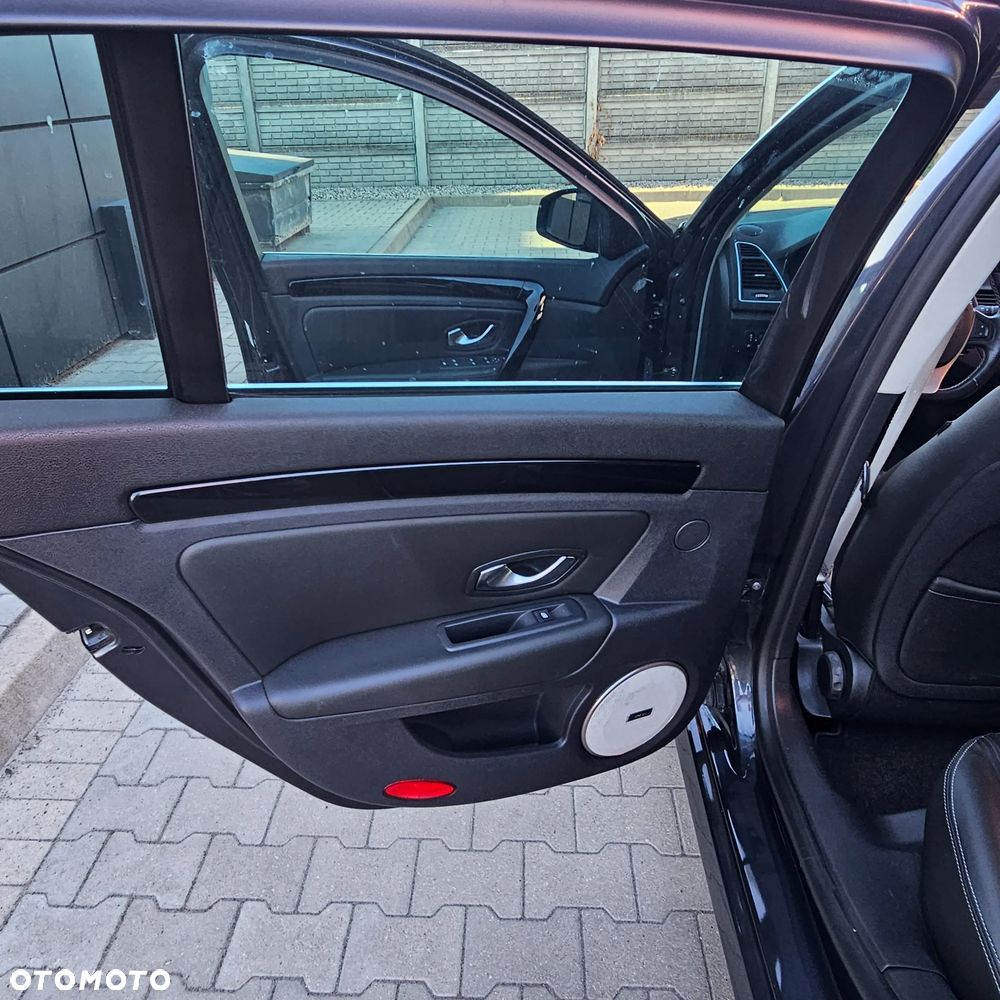 Renault Laguna dCi 150 FAP Bose - 14