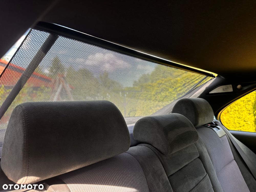 BMW Seria 5 525i - 11