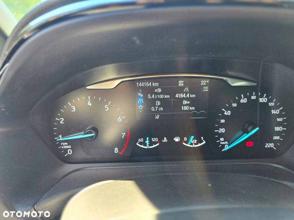 Ford Fiesta 1.0 EcoBoost S&S TITANIUM - 9