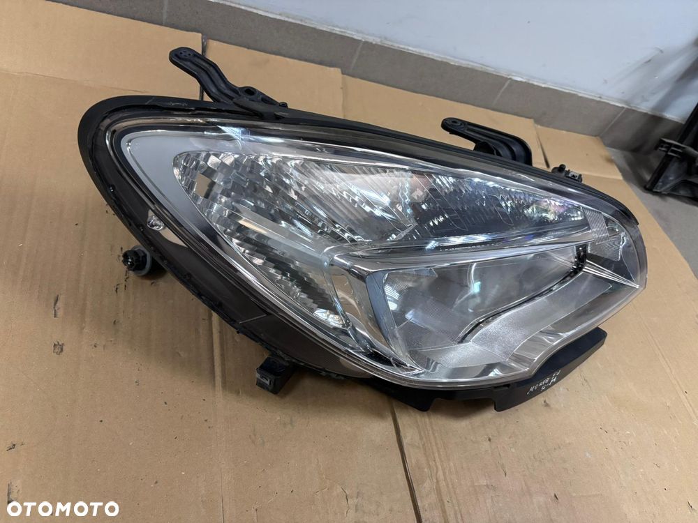 OPEL MOKKA 2012- LAMPA PRZEDNIA PRAWY PRZÓD EUROPA - 3