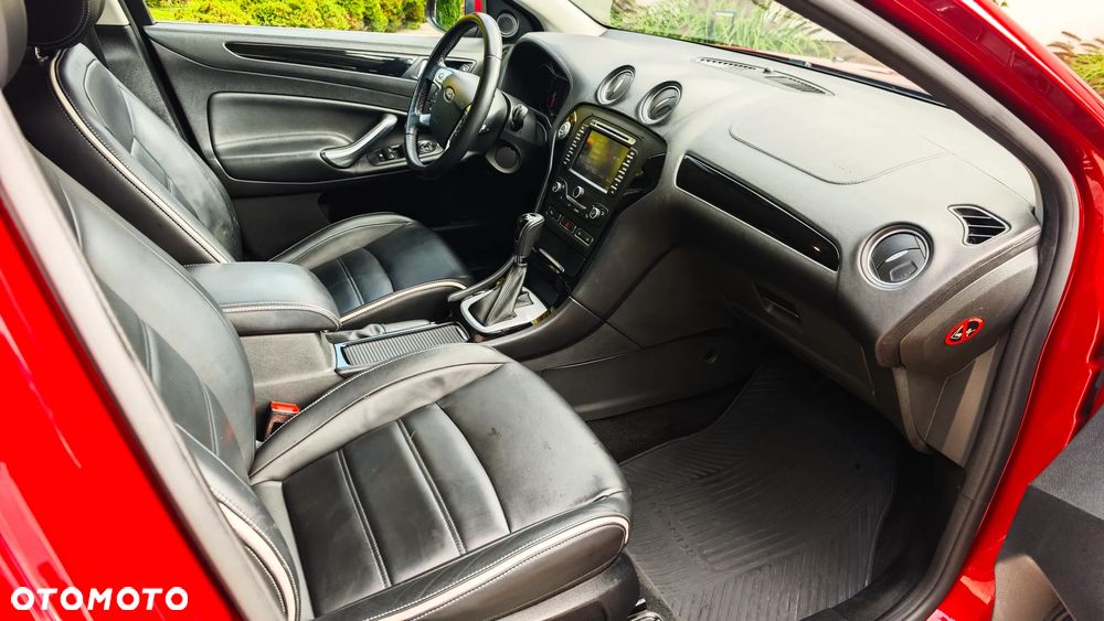 Ford Mondeo 2.0 EcoBoost Titanium S - 19