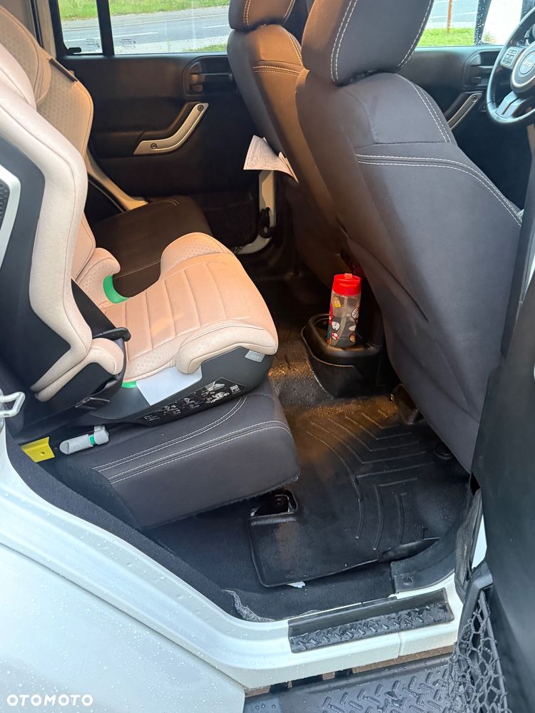 Jeep Wrangler 3.6 Unlim Sahara - 18
