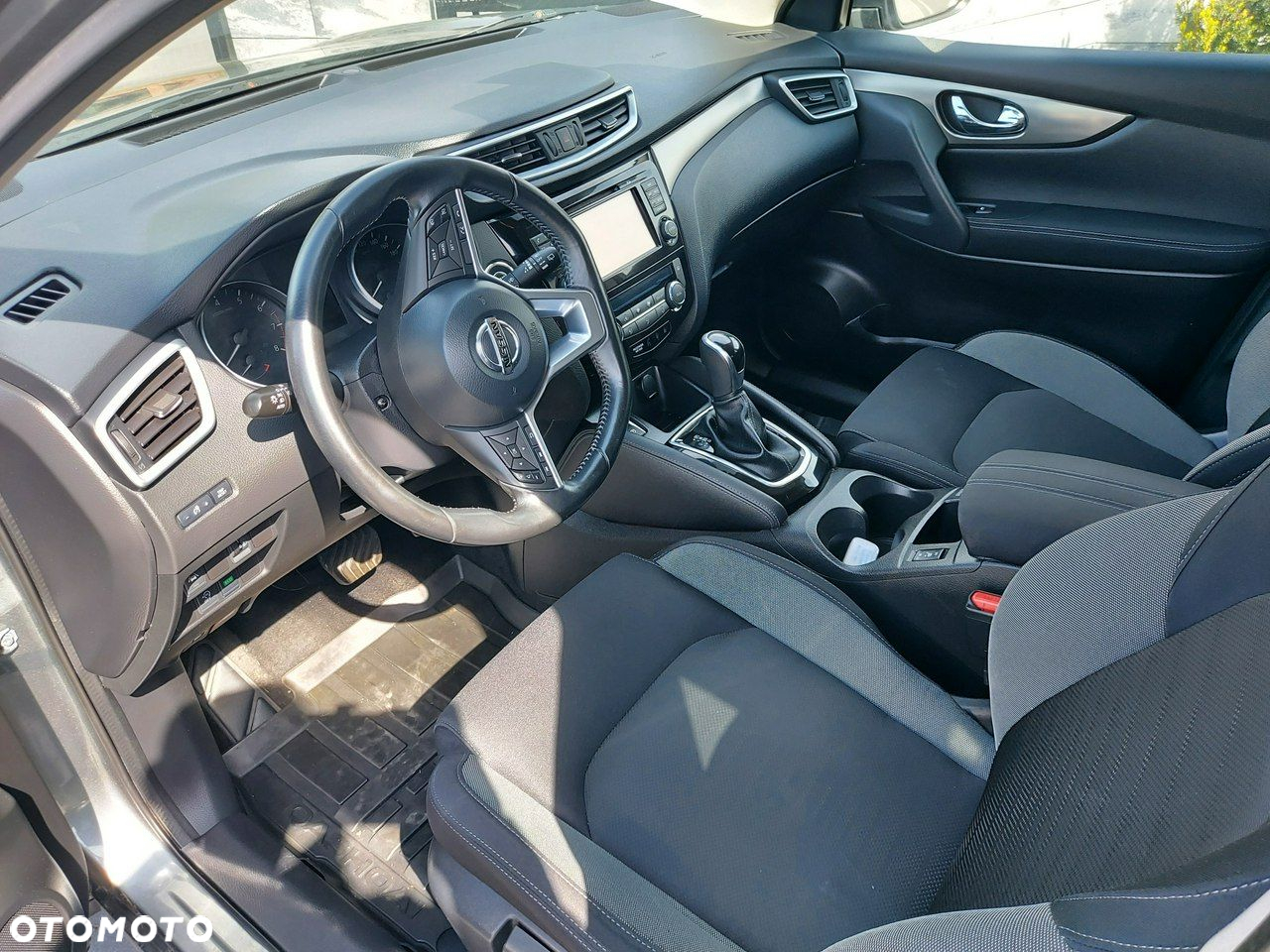 Nissan Qashqai - 16