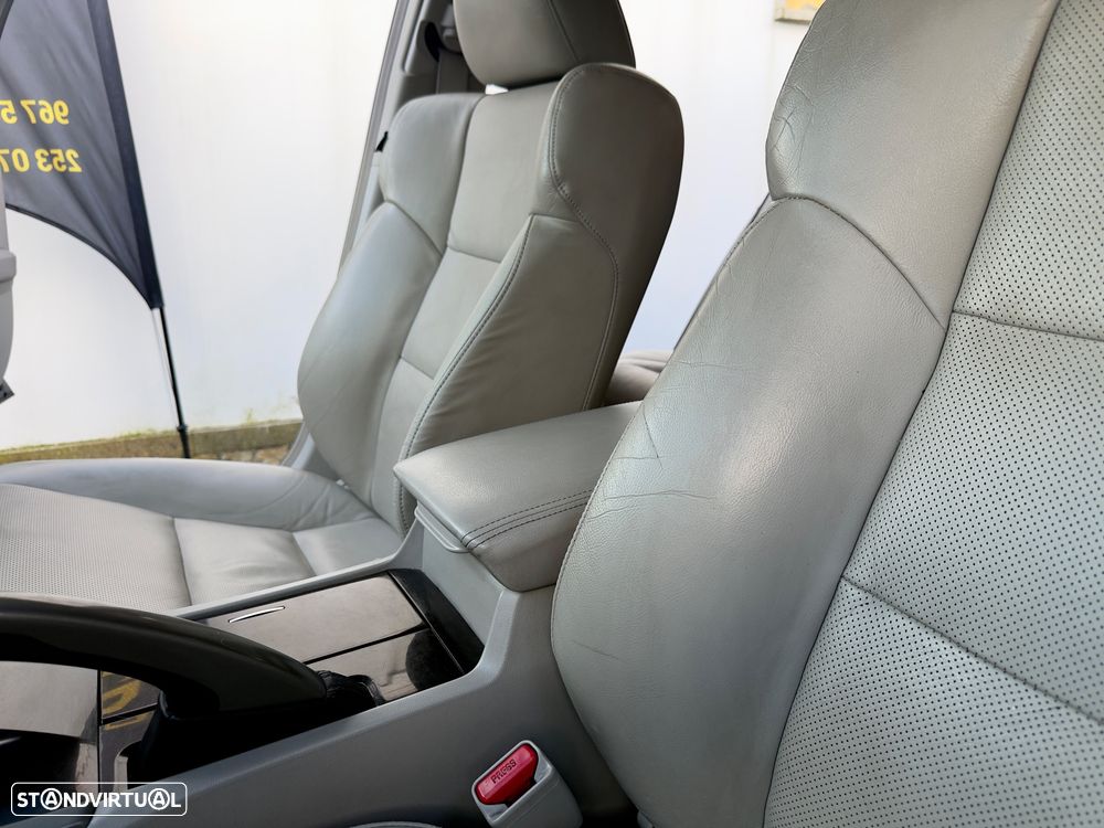 Honda Accord Tourer 2.2 i-DTEC Executive Navi E.Limitada - 43