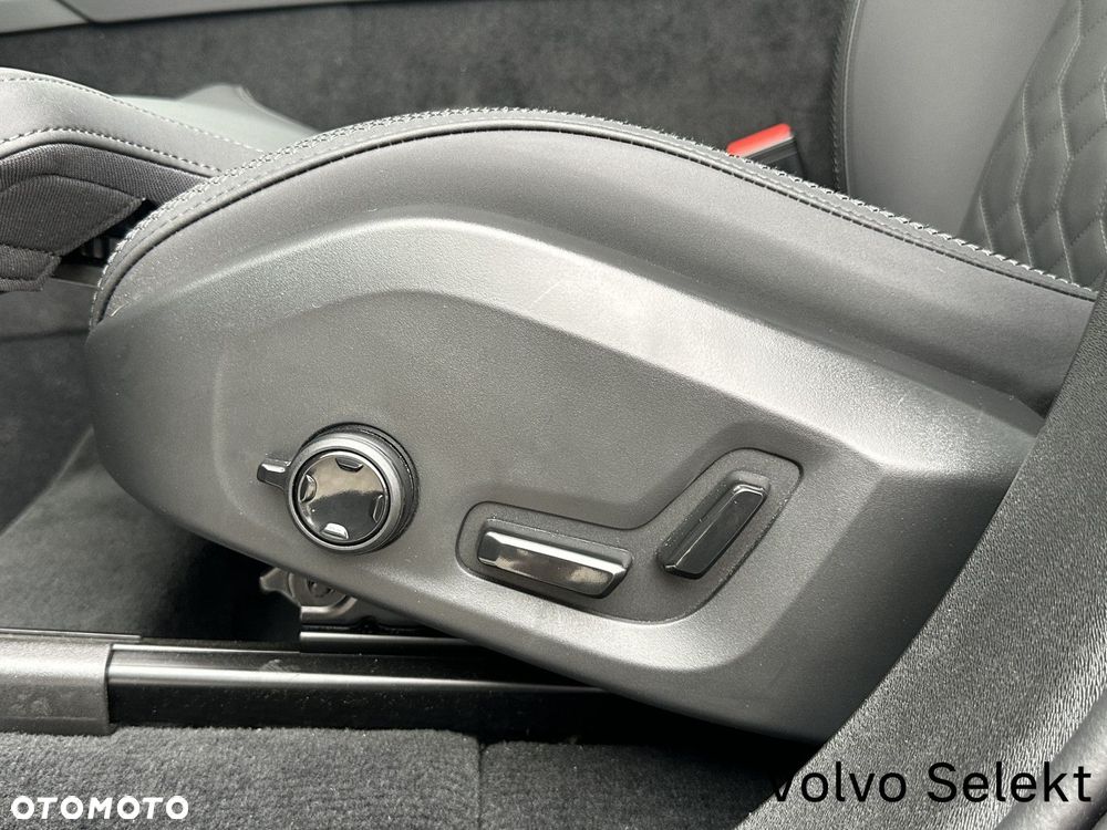 Volvo XC 90 - 33