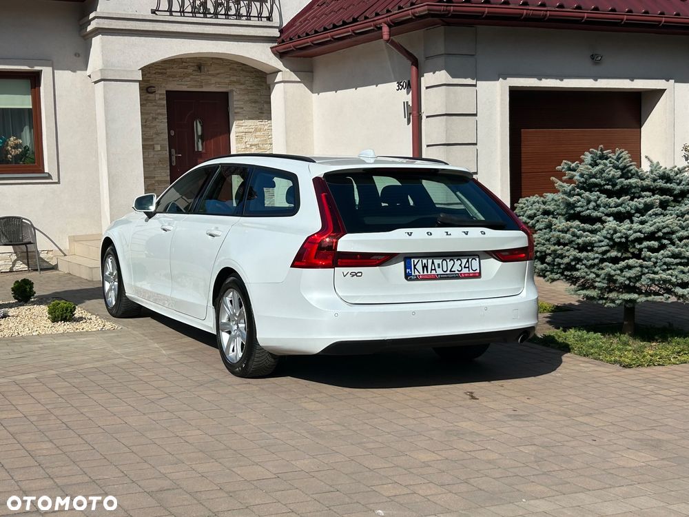 Volvo V90 D3 Momentum Pro - 14