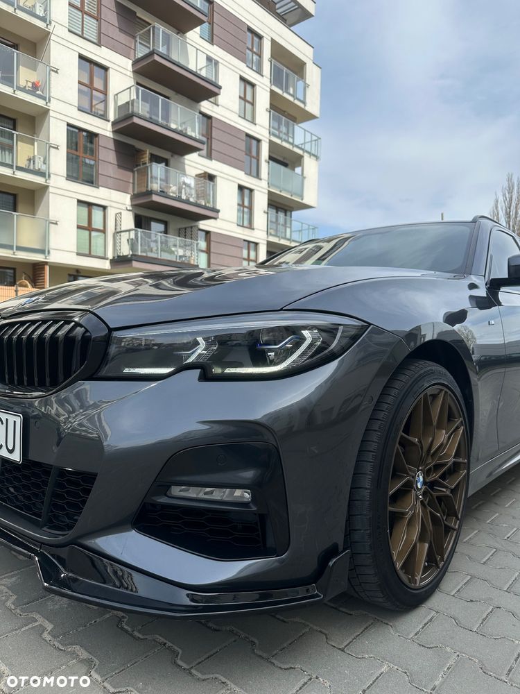 BMW Seria 3 320d xDrive mHEV - 14