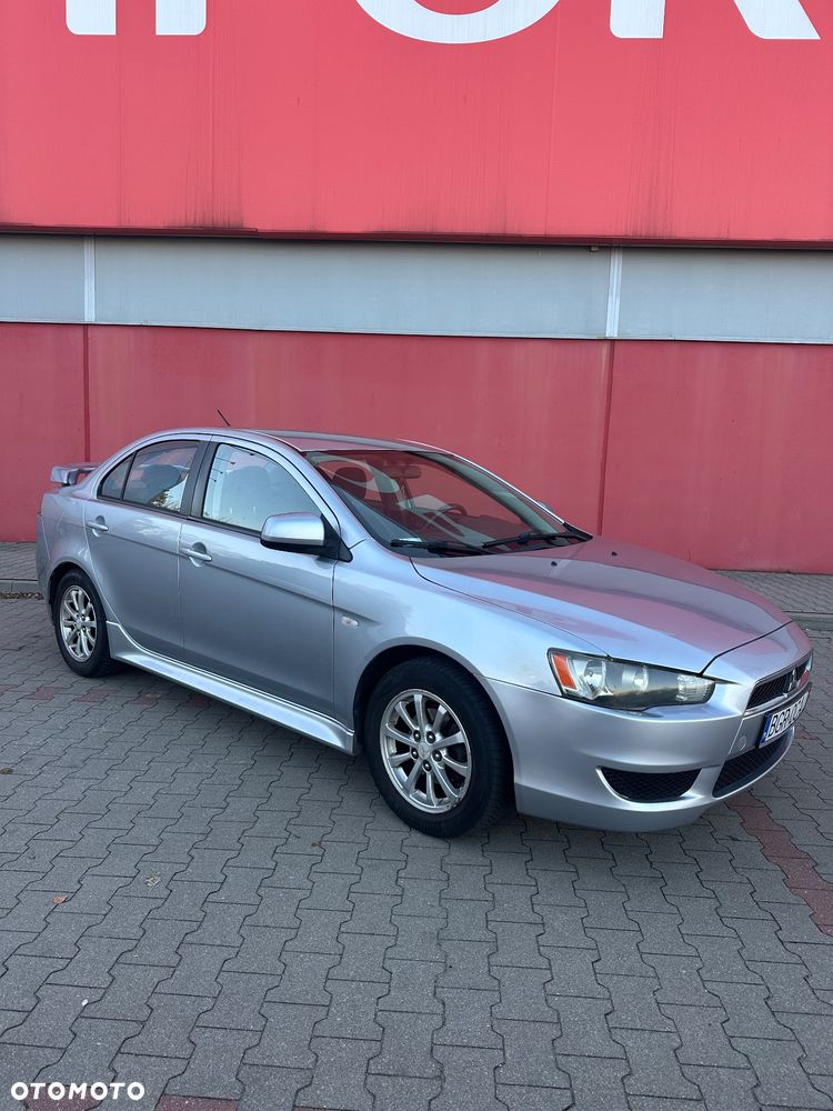 Mitsubishi Lancer - 1