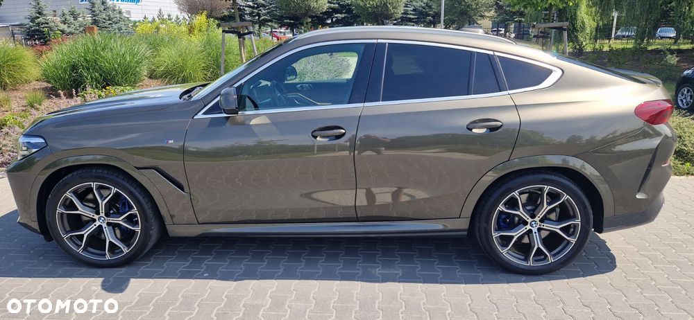 BMW X6 xDrive40d mHEV - 10