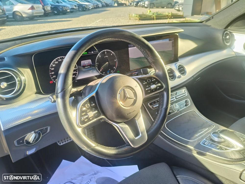 Mercedes-Benz E 300 - 4