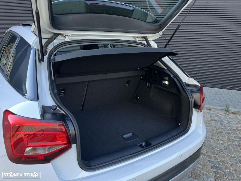 Audi Q2 30 TFSI Design - 17