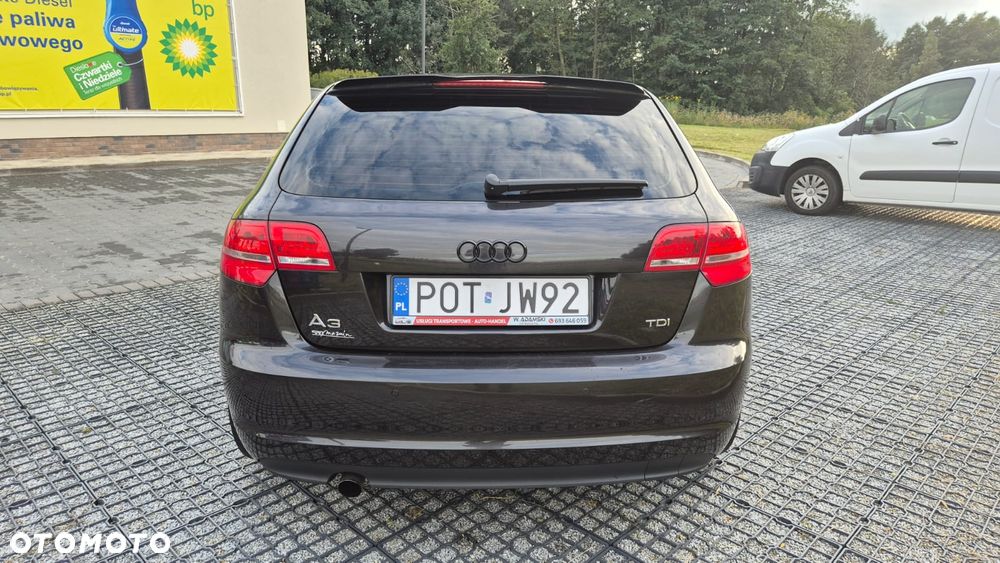 Audi A3 Sportback 1.6 TDI Ambiente - 5