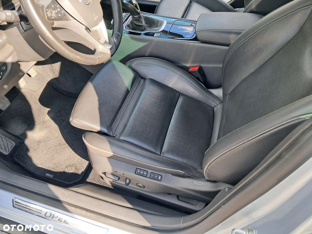 Opel Insignia 2.0 CDTI Cosmo S&S - 29