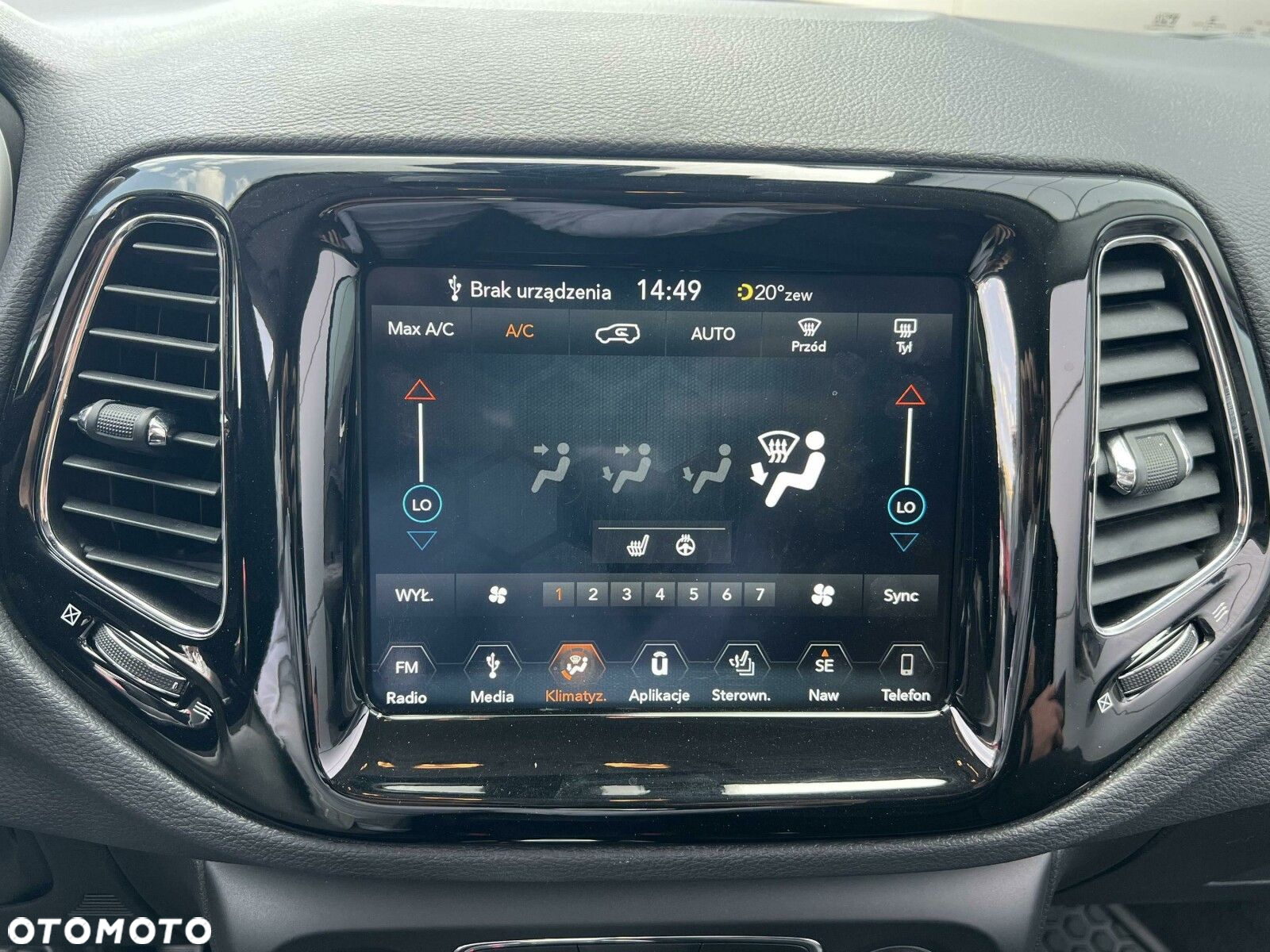 Jeep Compass - 11