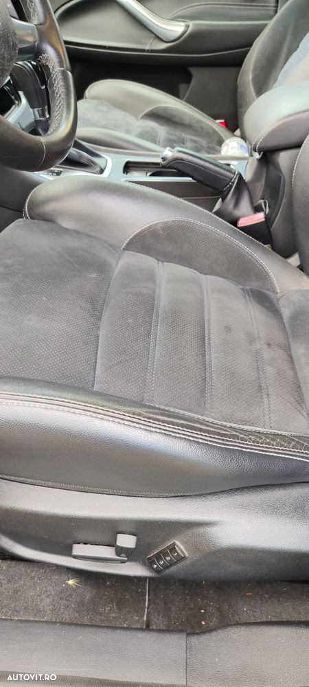 Ford Mondeo 2.0 EcoBoost Powershift Titanium - 8