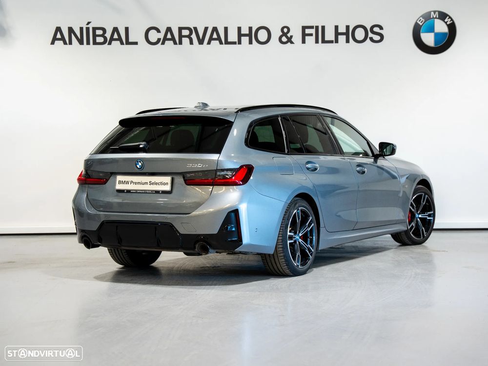 BMW 330 e Pack Desportivo M Pro Auto - 3