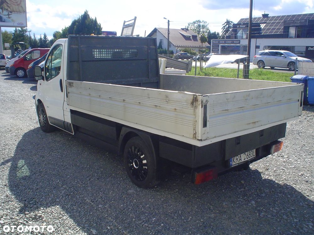 Renault TRAFIC - 4