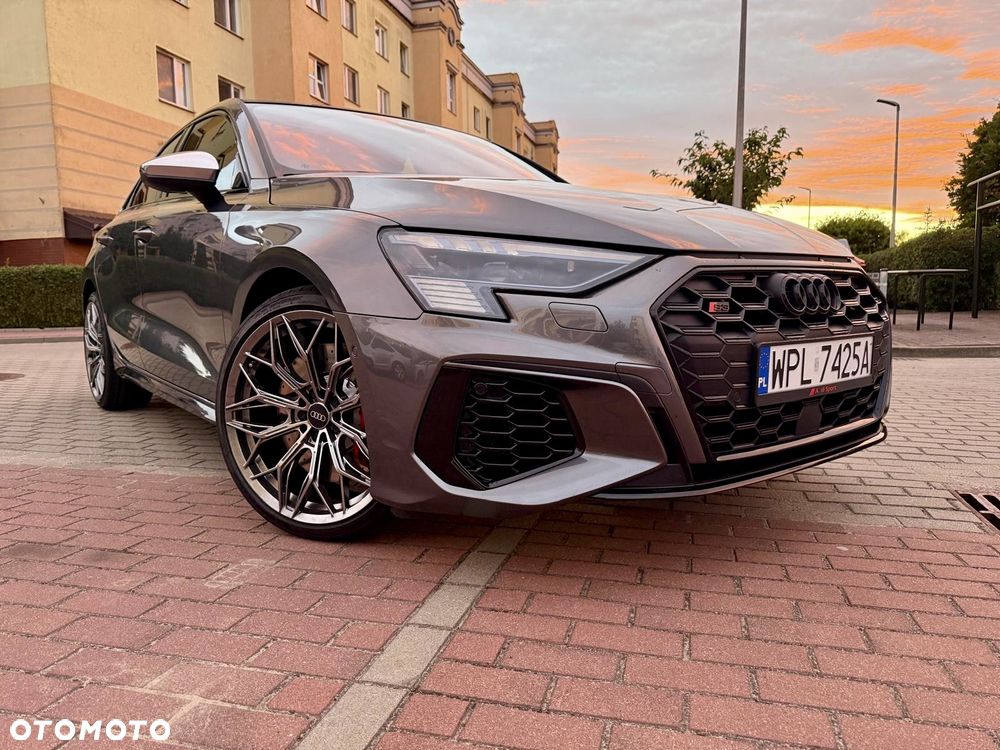 Audi S3 TFSI quattro S tronic - 1