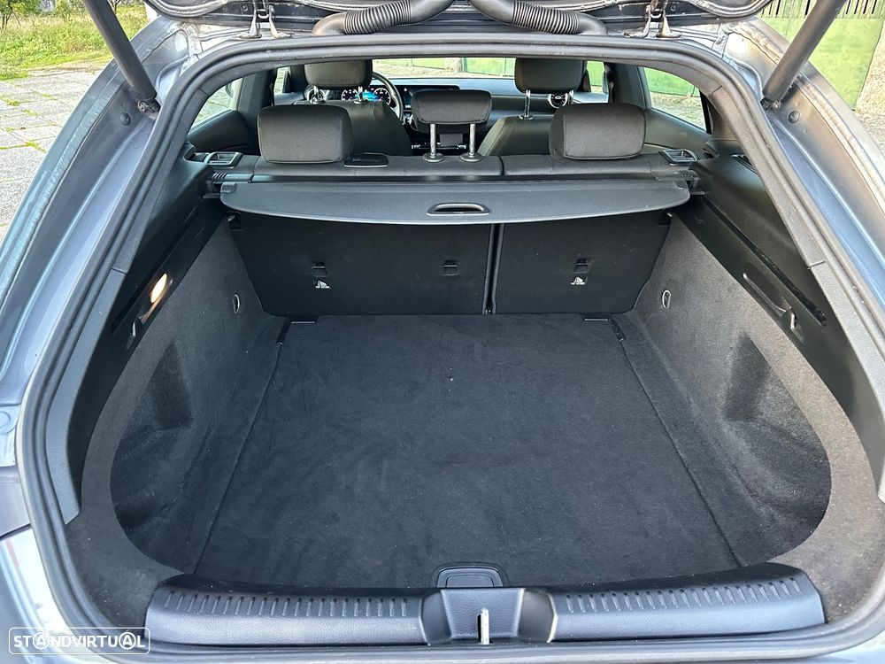 Mercedes-Benz CLA 180 - 35