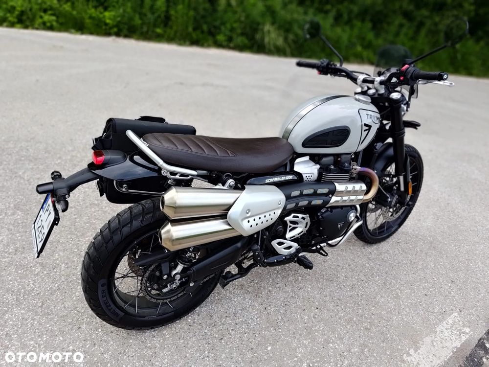 Triumph Scrambler - 9