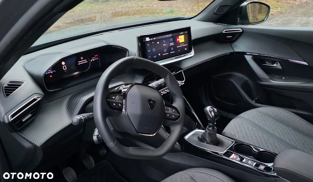 Peugeot 2008 - 11