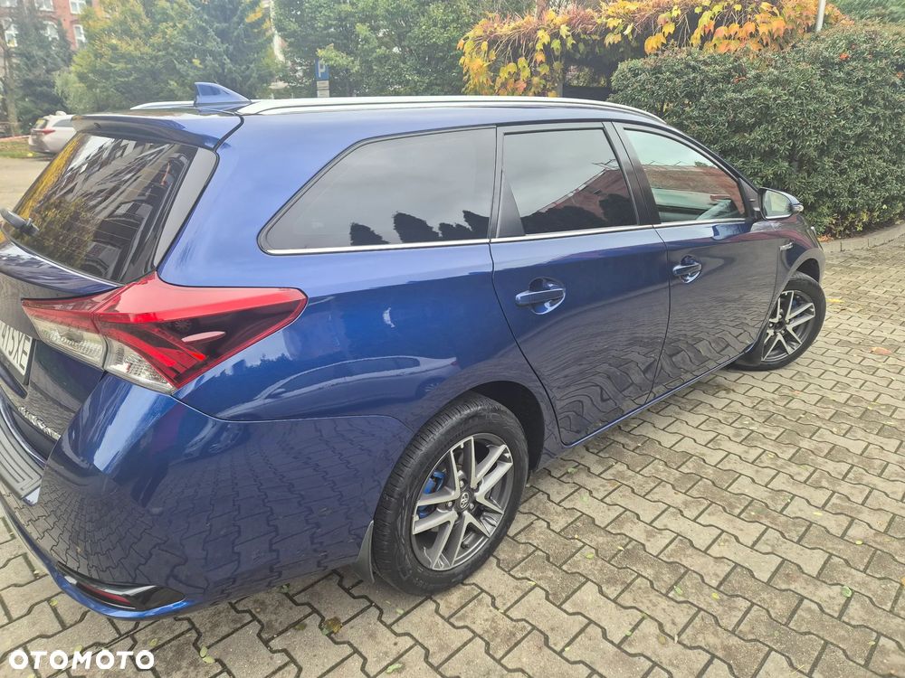 Toyota Auris Hybrid 135 Comfort - 3