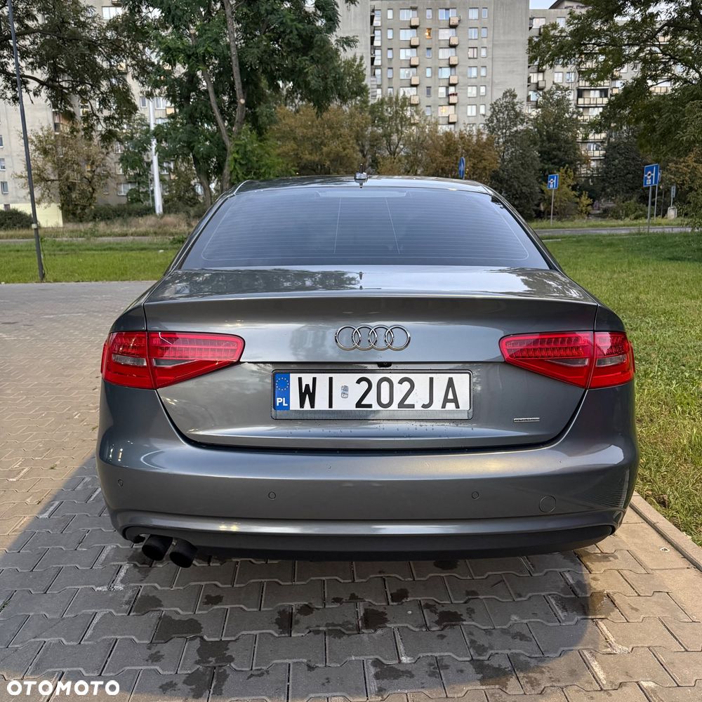 Audi A4 Limousine - 5