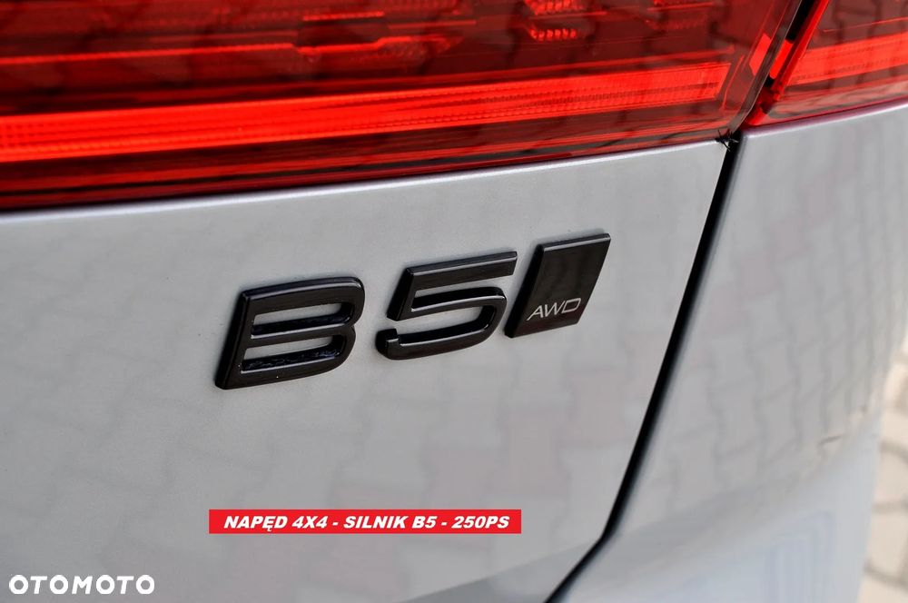 Volvo XC 60 B5 B AWD Plus Dark - 15