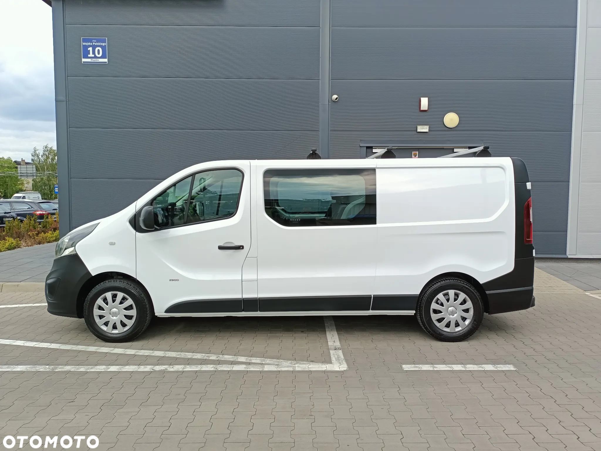 Opel VIVARO 5-cio OSOBOWY LONG - 7