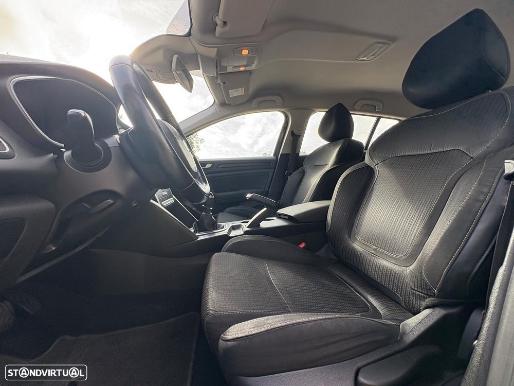 Renault Mégane Sport Tourer ENERGY dCi 110 BUSINESS - 15