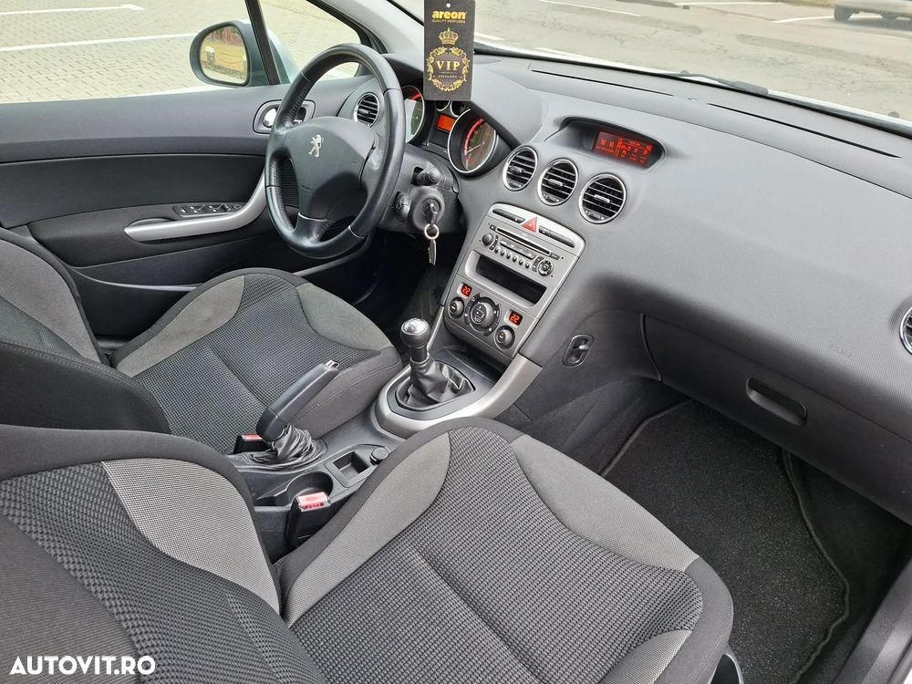 Peugeot 308 120 VTi Allure - 9