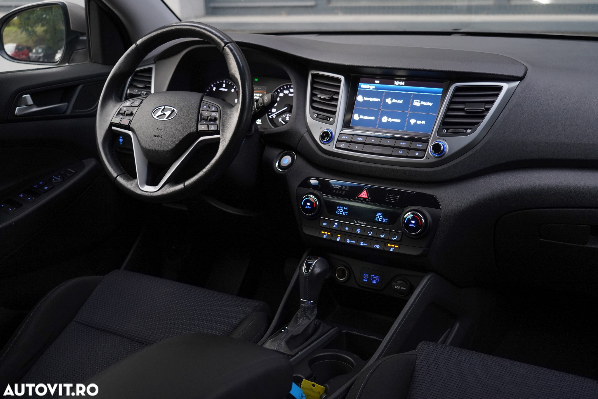 Hyundai Tucson 2.0 CRDI 4WD 6AT Premium+ - 13