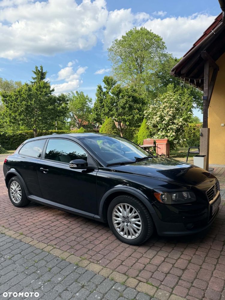 Volvo C30 2.0D Momentum - 1