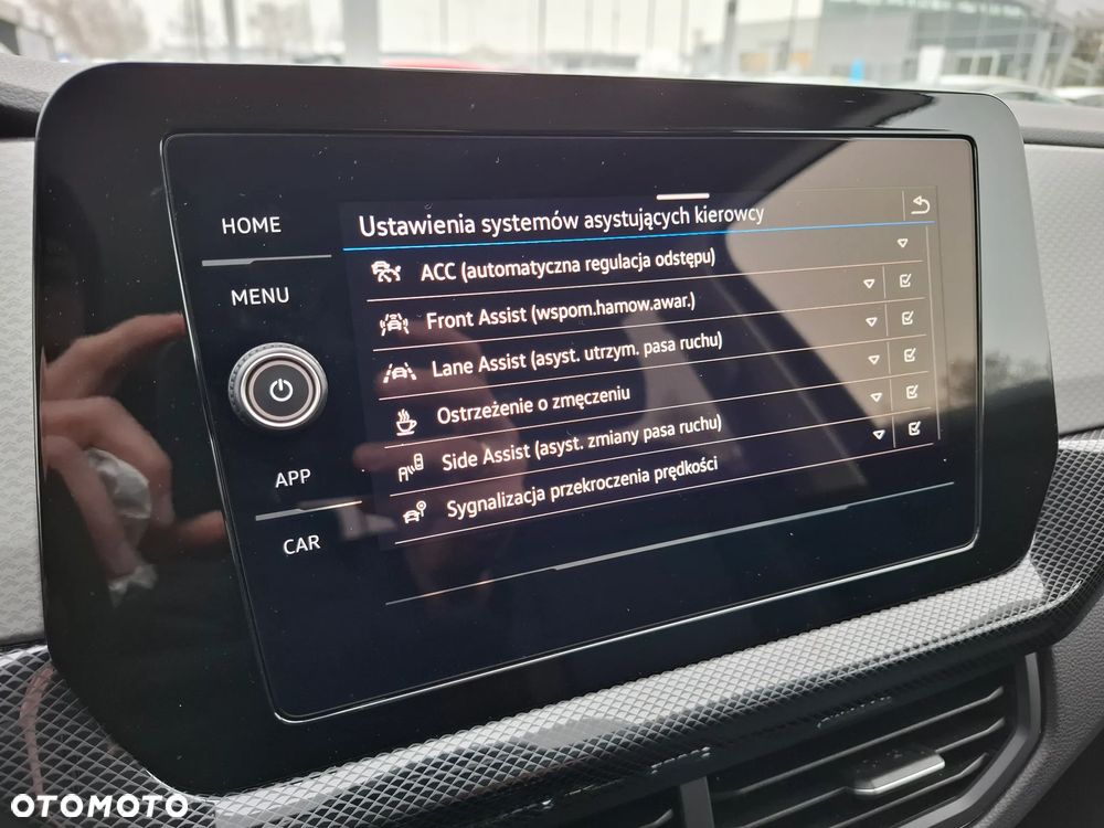 Volkswagen T-Cross 1.0 TSI Life Plus - 19